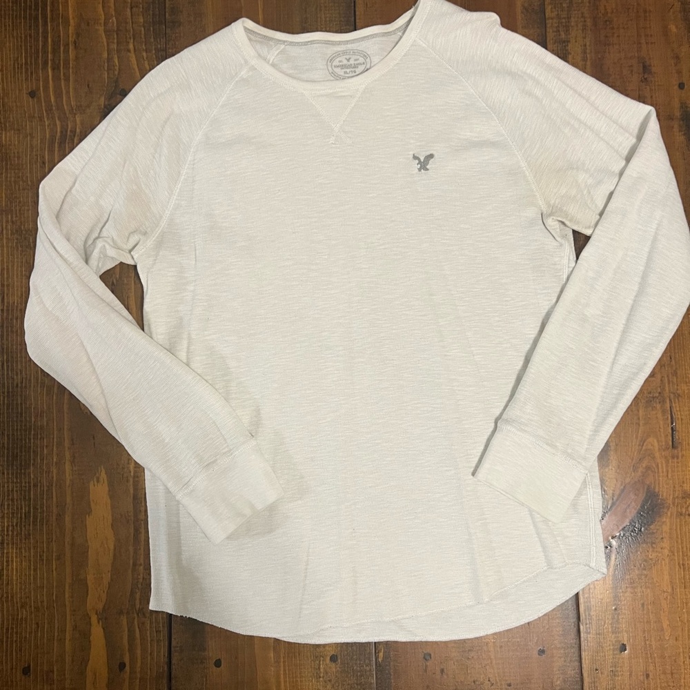 Men’s AEO tee